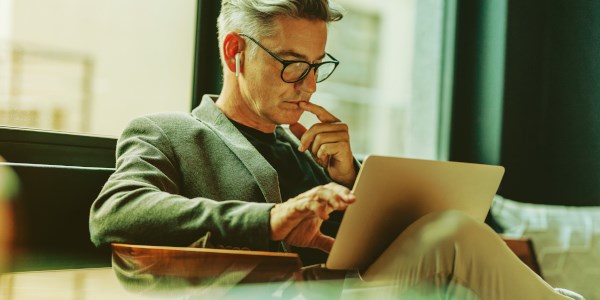 Digitalization as a Management Task – Checklist for Decision-Makers